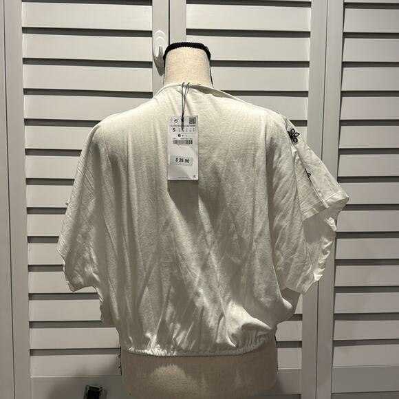 Zara NWT Oversized Embroidered Top with elastic bottom. - Picture 4 of 7
